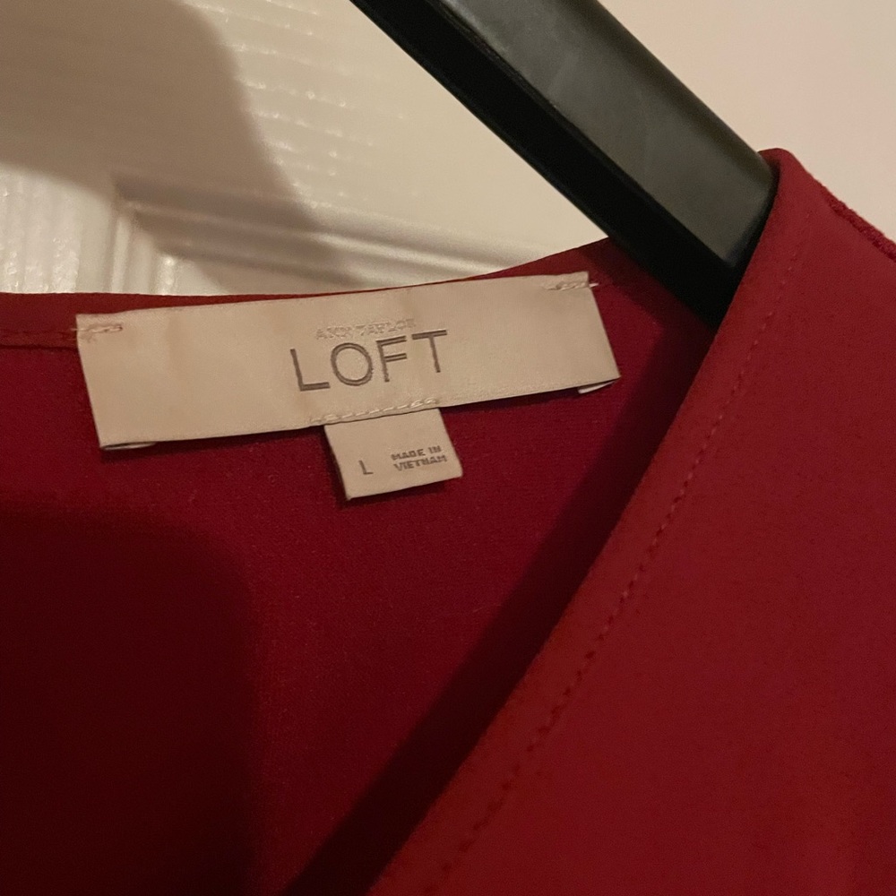 Red Loft Sleeveless Shell - Picture 2 of 2